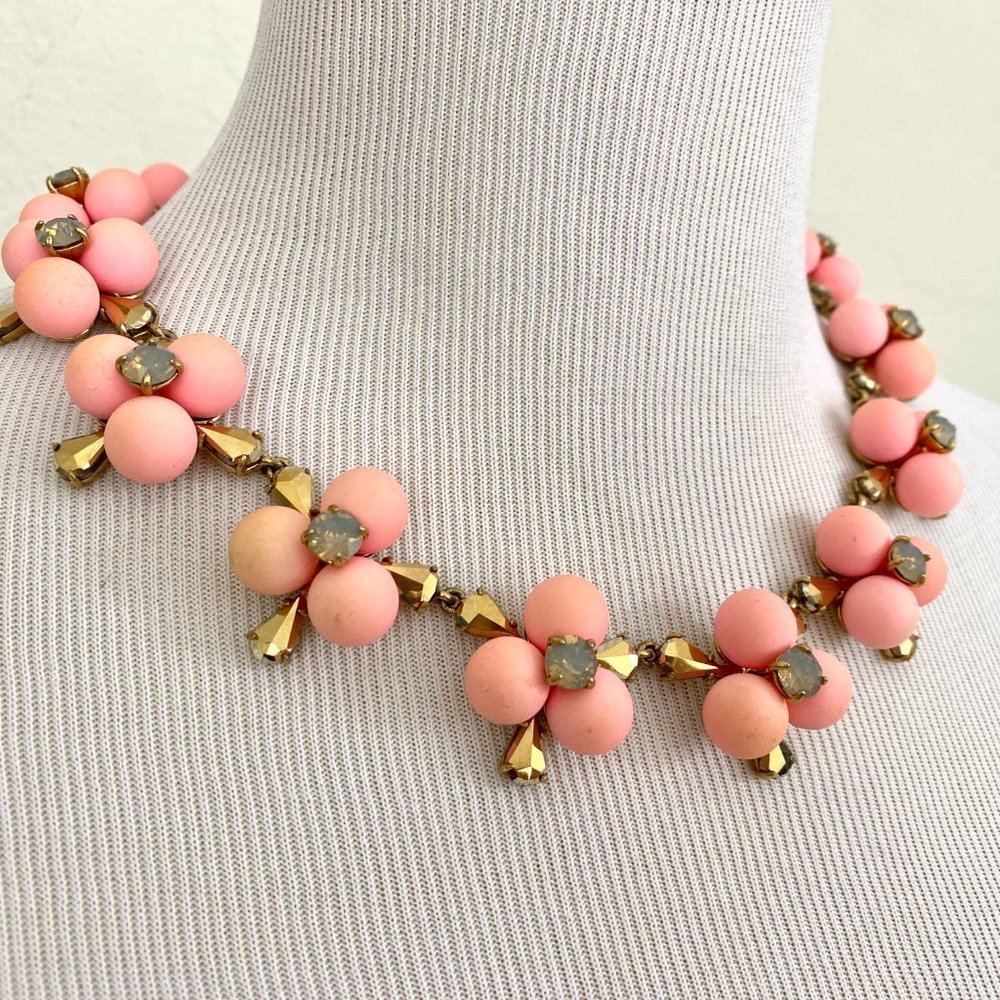 J Crew Retro 1960s Pop Flower Necklace Pink Bead Floral